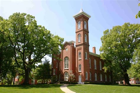 biggest college in illinois